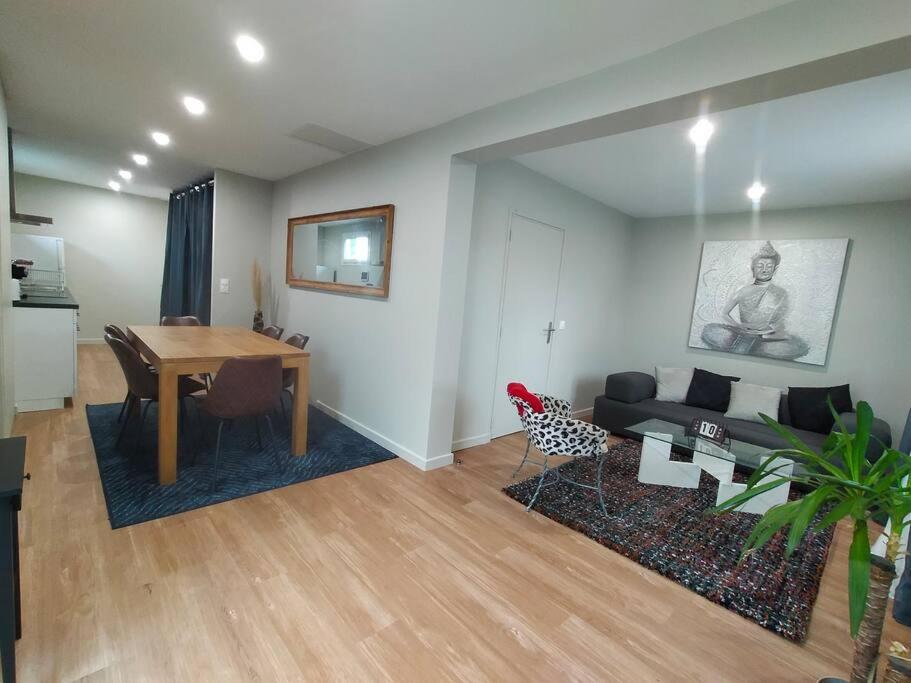 Maison Et Parking Prive Proche Zenith Et Volcans. *